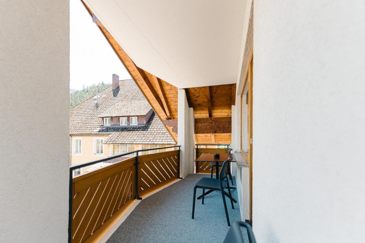 Moderne 2 Zi.-Fewo Blackforest Art Barrierefrei Naehe Freiburg Simonswald Dış mekan fotoğraf